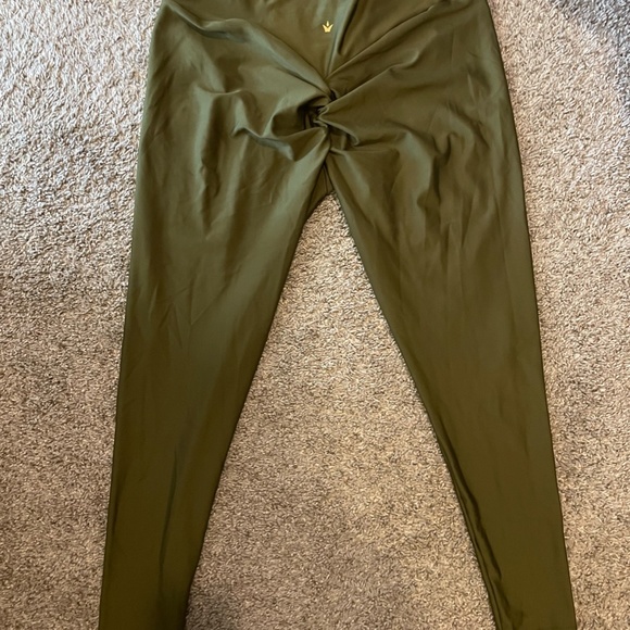 Obsession Workout Pants - Picture 2 of 2